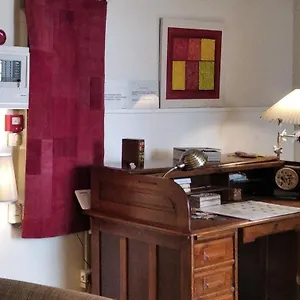 2* Hotel Petit